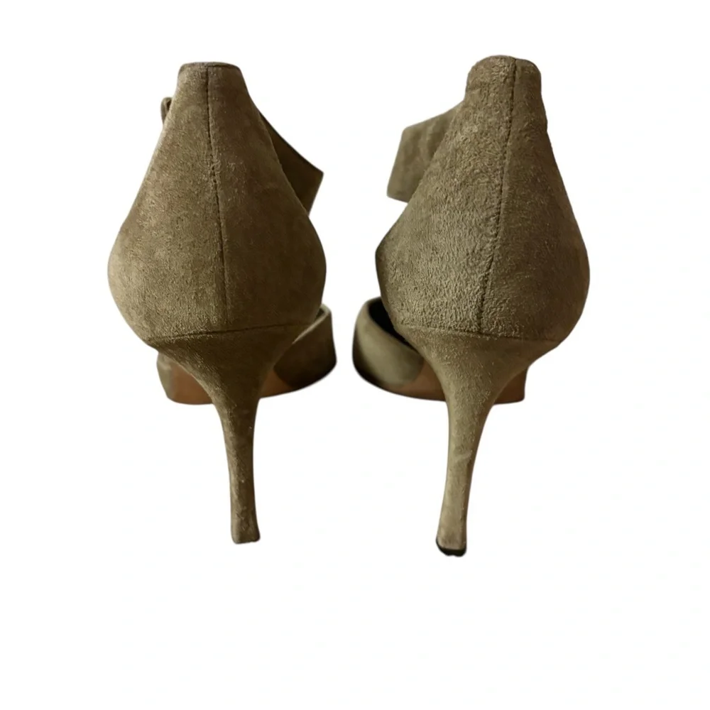 Manolo Blahnik Women's Greige Leather Pointed Toe Ankle Strap Heels 36 Sz 6 - Picture 4 of 9